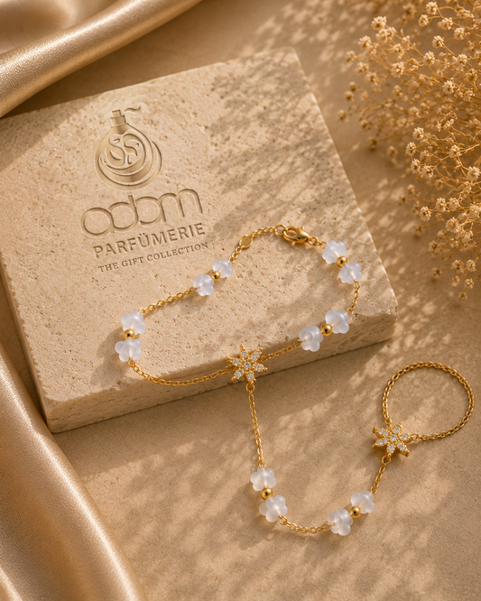 PEARL FLOWER | HAND CHAIN